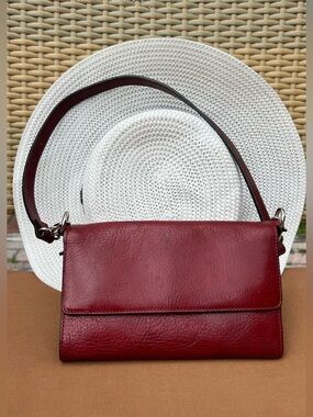 Wilson Dark Red Leather Organizer Wallet Shoulder Bag Magnetic 3 Compartment EUC